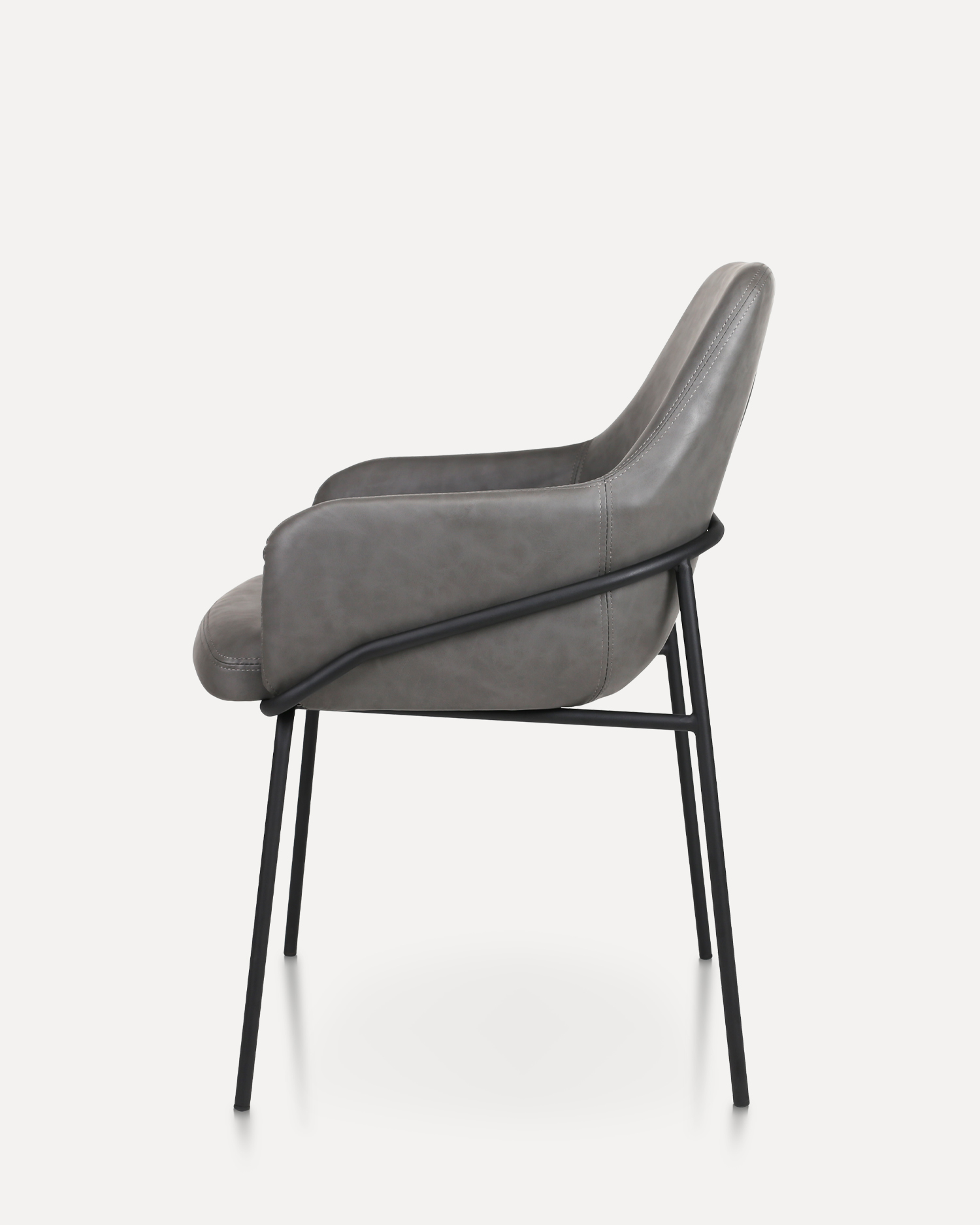 Läder matstol med arm Läder matstol med arm