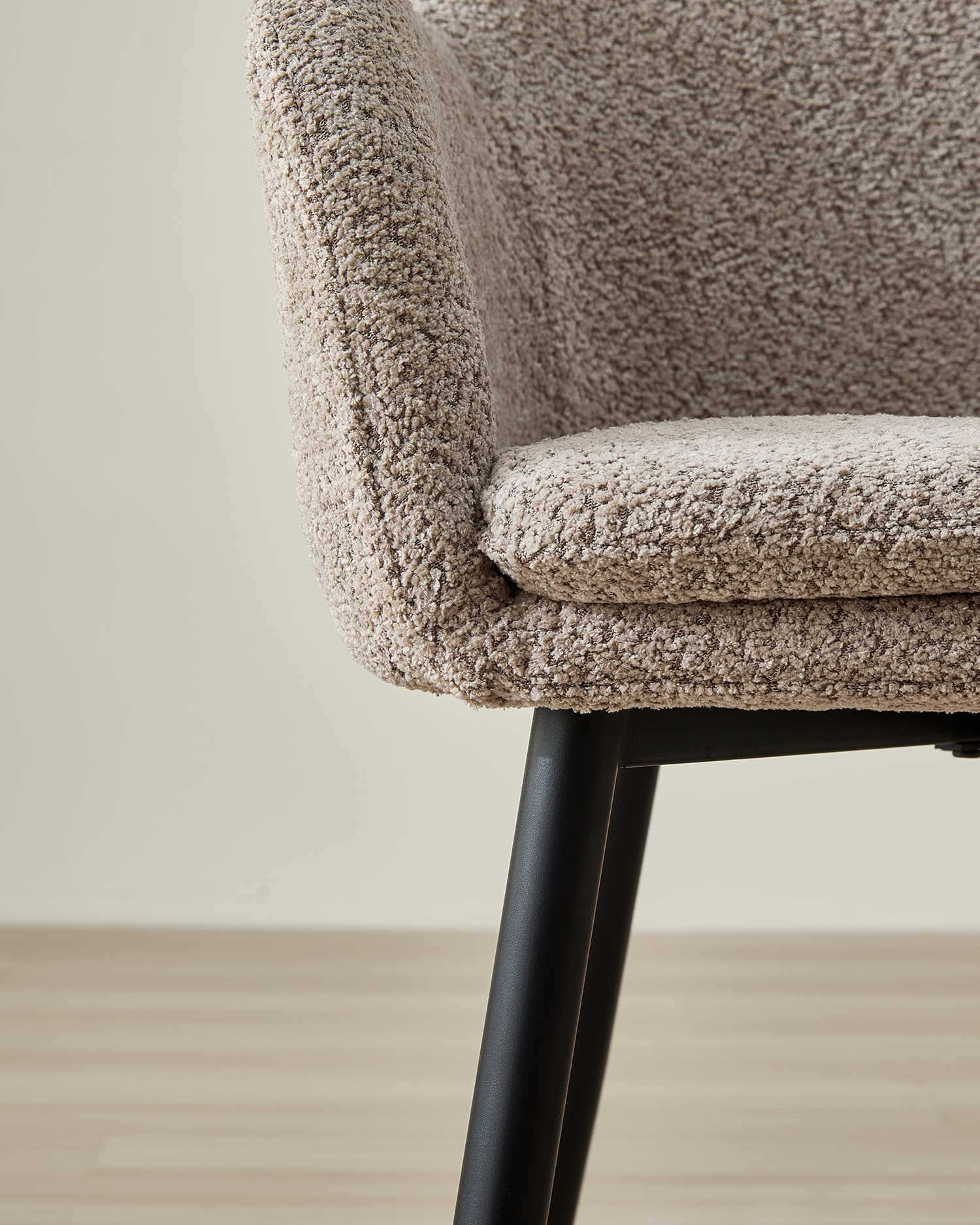 Mjuk klädd matstol Mjuk klädd matstol