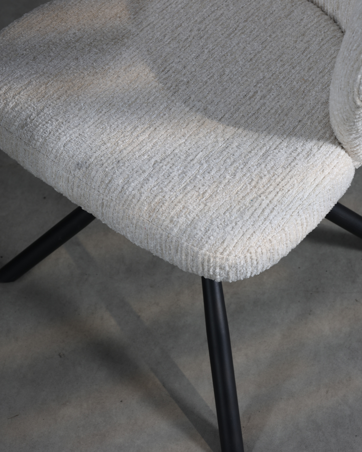 Vita svängbara matsolar Vita svängbara matsolar