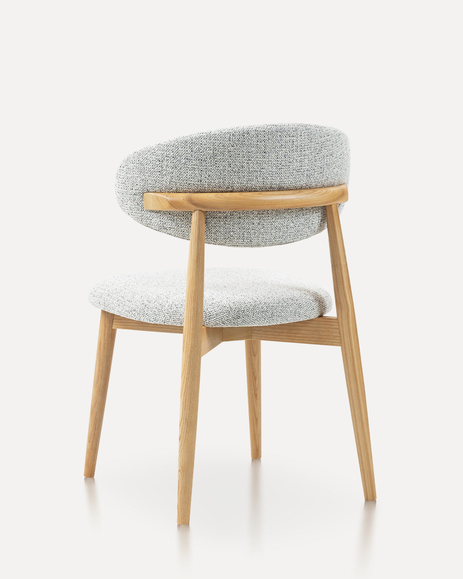 Klädda solida trästolar Klädda solida trästolar