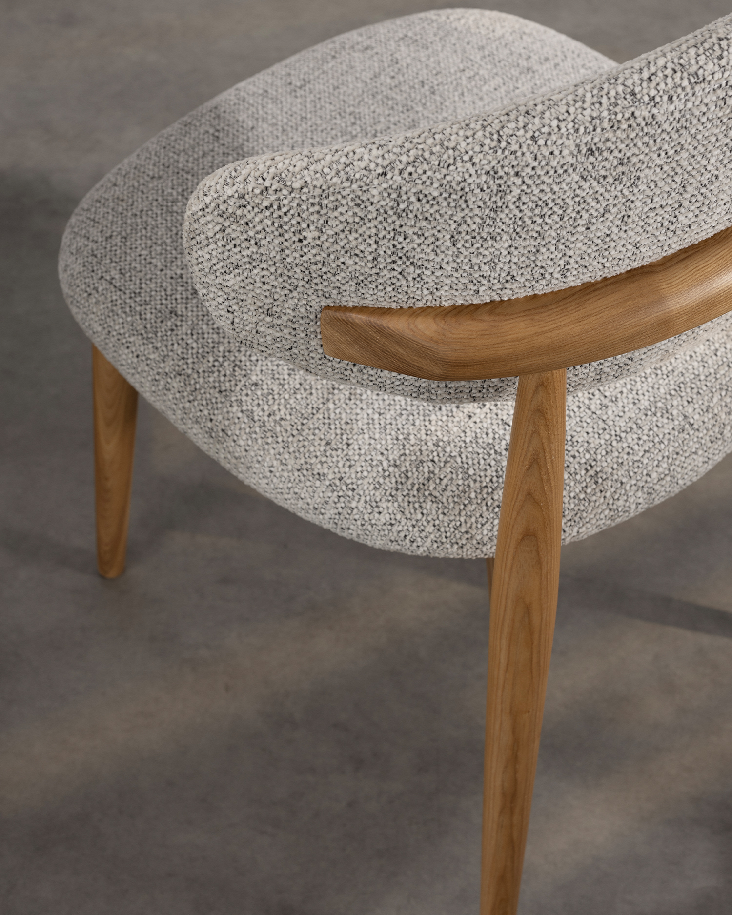 Klädda solida trästolar Klädda solida trästolar