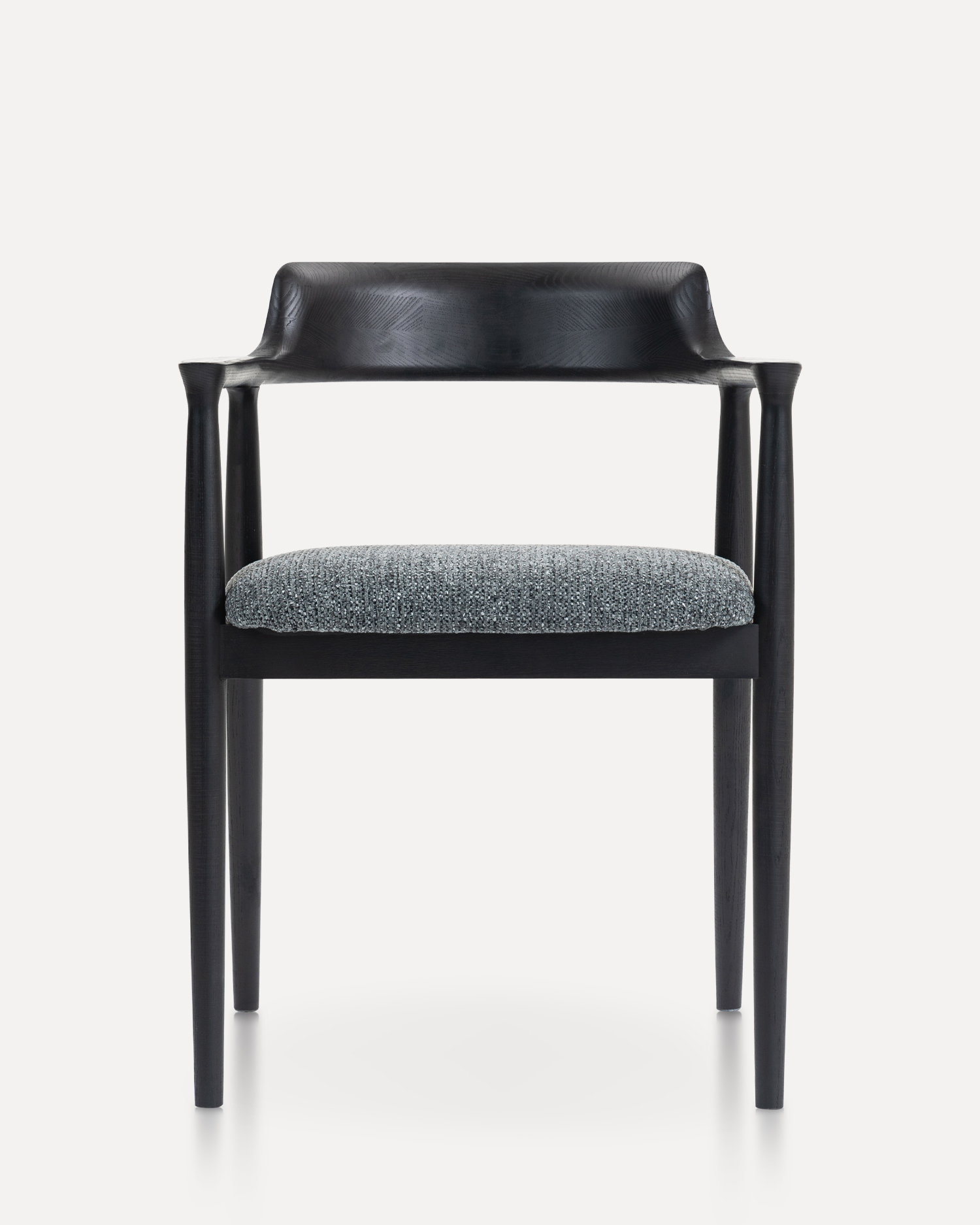 Minimalistiska trästolar Minimalistiska trästolar