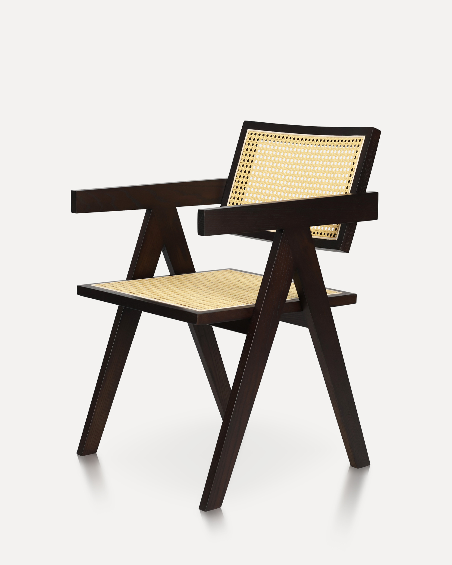 Minimalistiska rotting trä matstolar