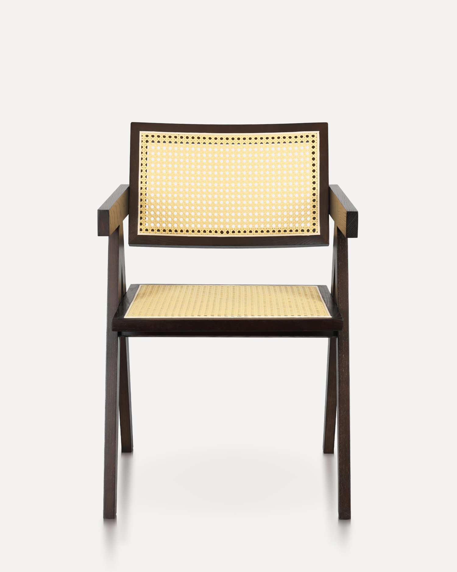 Minimalistiska rotting trä matstolar Minimalistiska rotting trä matstolar