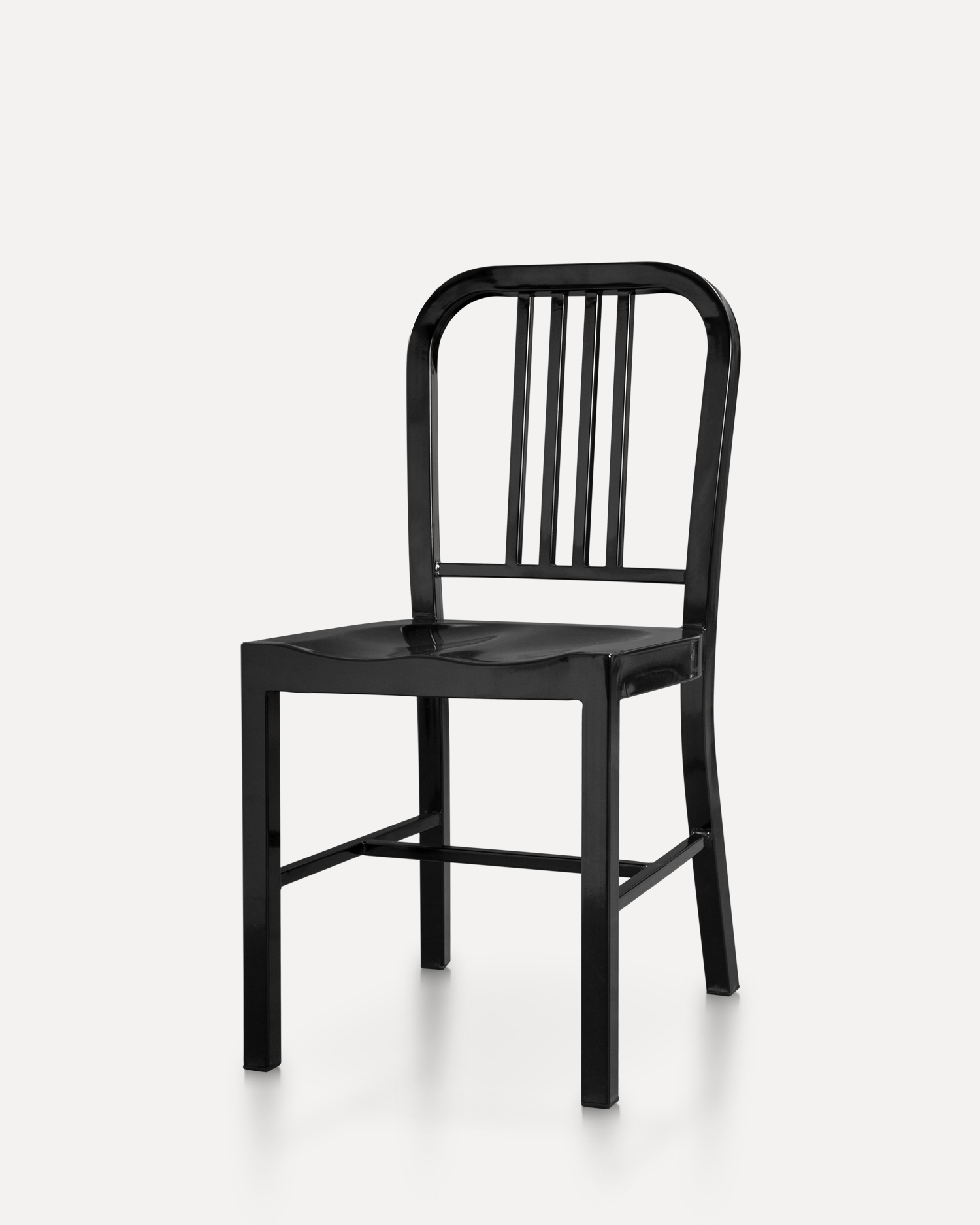 Tidlös designjärnstol Tidlös designjärnstol