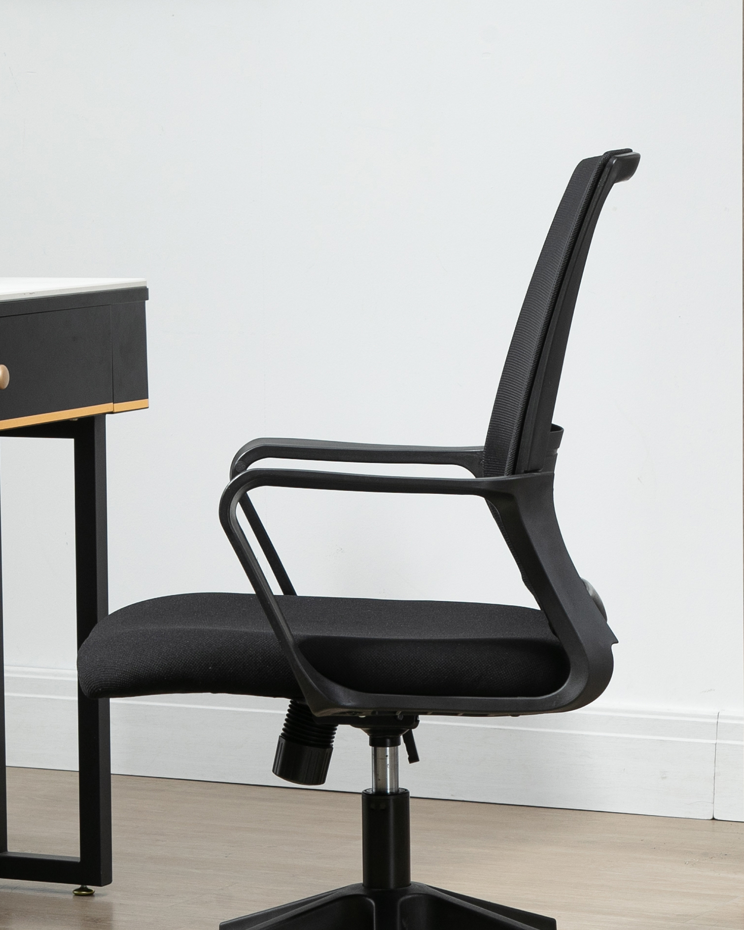 Slät kurva svivelstol Slät kurva svivelstol